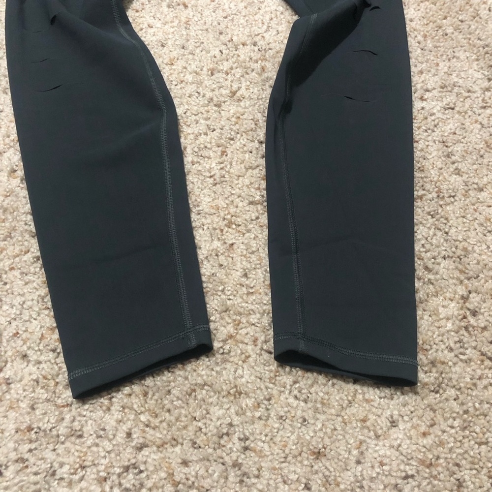 ALO Yoga High Waisted Ripped Warrior Leggings Grey - Picture 3 of 13